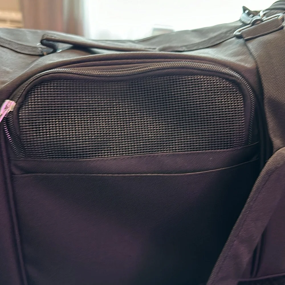 EveryYay pet carrier